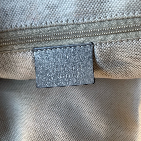 Authentic vintage Gucci D ring Guccissima silver crossbody - Picture 2 of 6